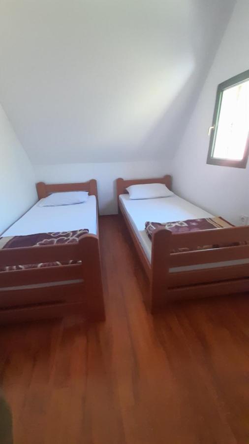 Katun Mokra Accommodation & Horseback Riding ポドゴリツァ エクステリア 写真
