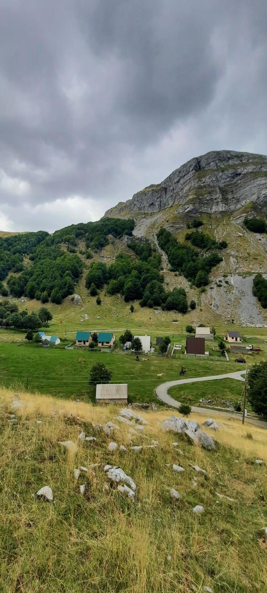 Katun Mokra Accommodation & Horseback Riding ポドゴリツァ エクステリア 写真