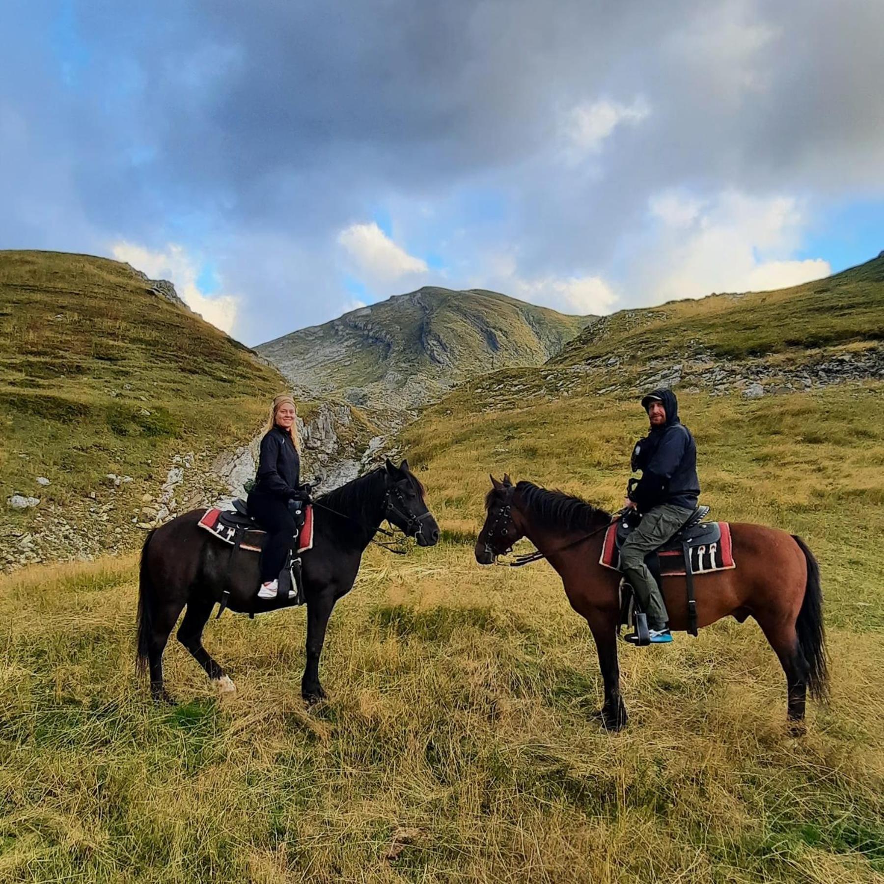 Katun Mokra Accommodation & Horseback Riding ポドゴリツァ エクステリア 写真